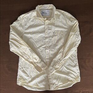 American Eagle Outfitters Men's Light Yellow Button Down Shirt